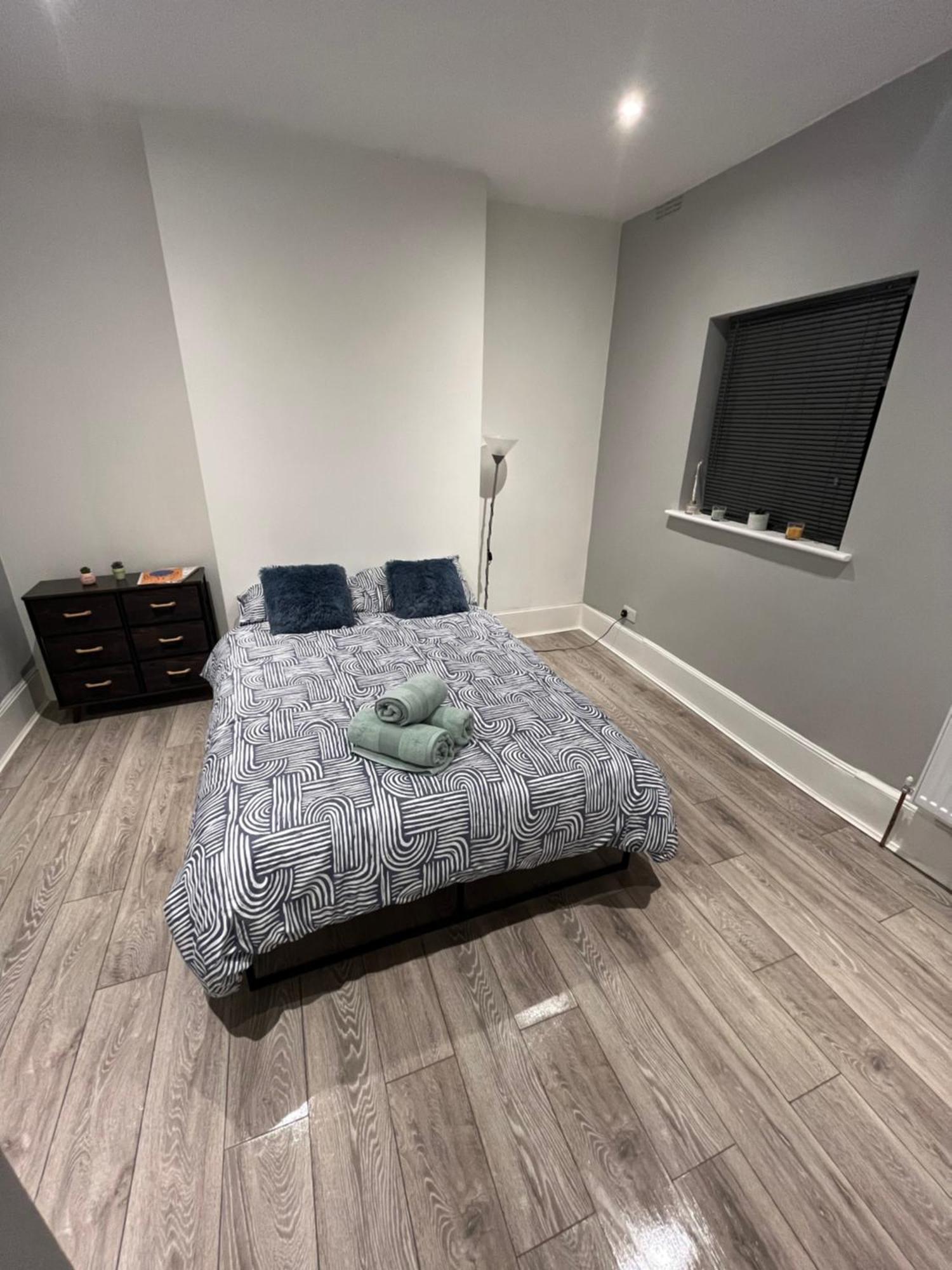 Super Central 2 Bed Flat Лондон Экстерьер фото